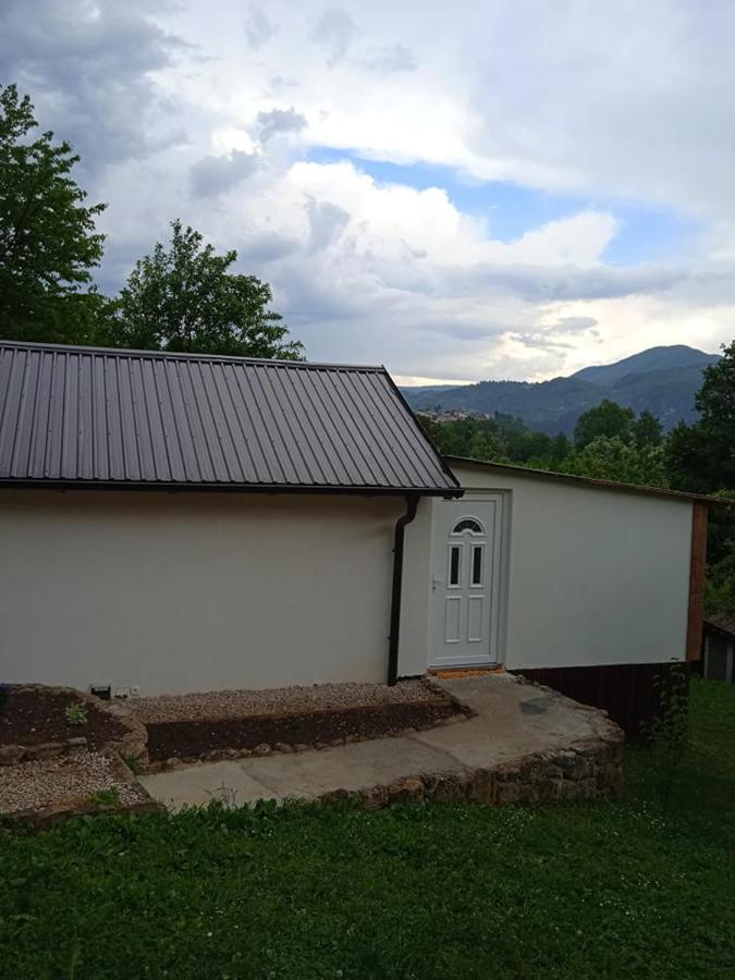 Lenilenii Bungalows Jajce Exterior foto